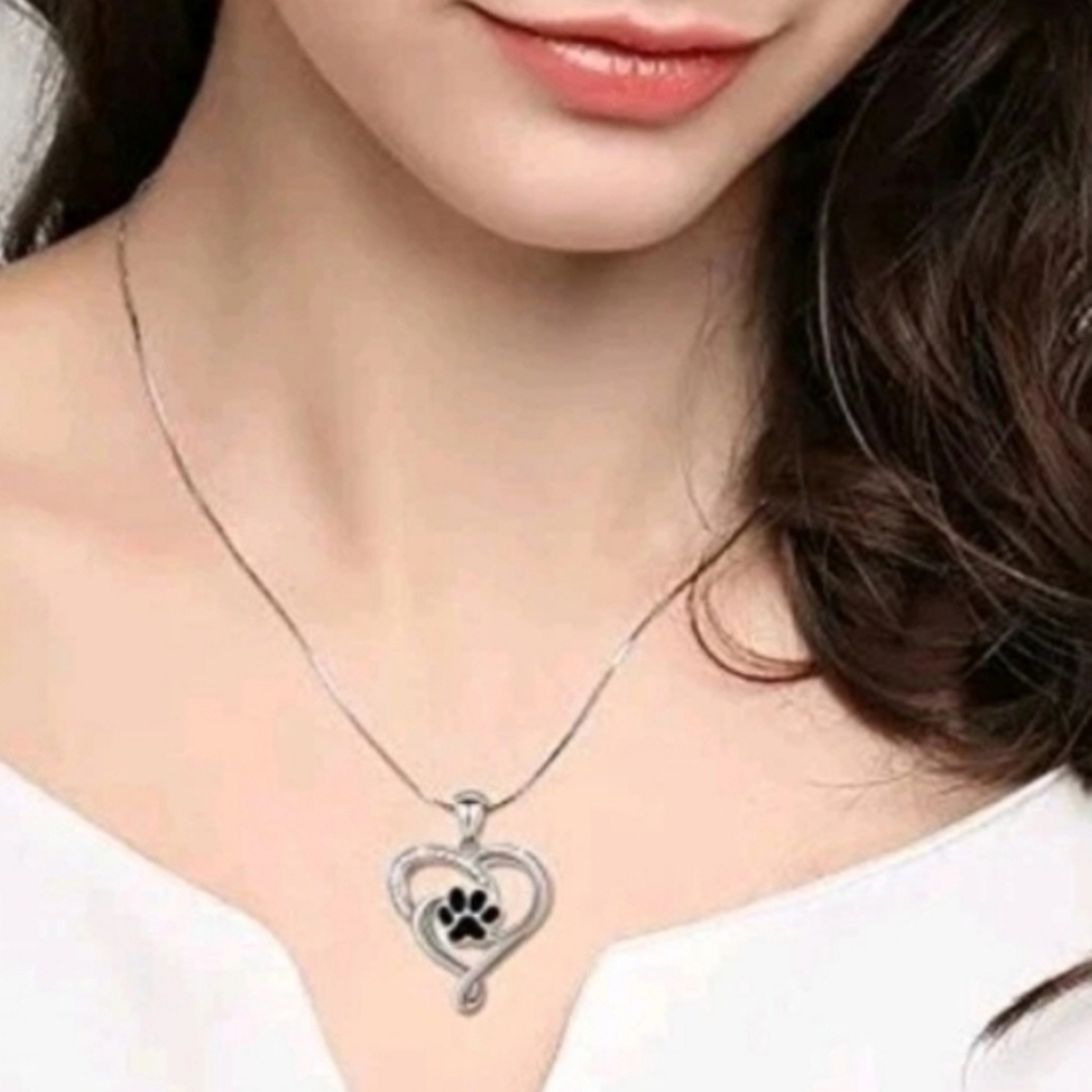 Silver Plated Heart and Paw Pendant Necklace 18"